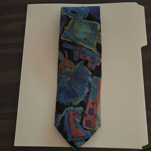 Leonardo Men’s Vibrant Geometric Pattern Tie
